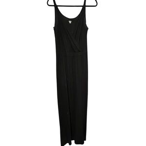 Mossimo size medium black V-neck maxi dress with stretch